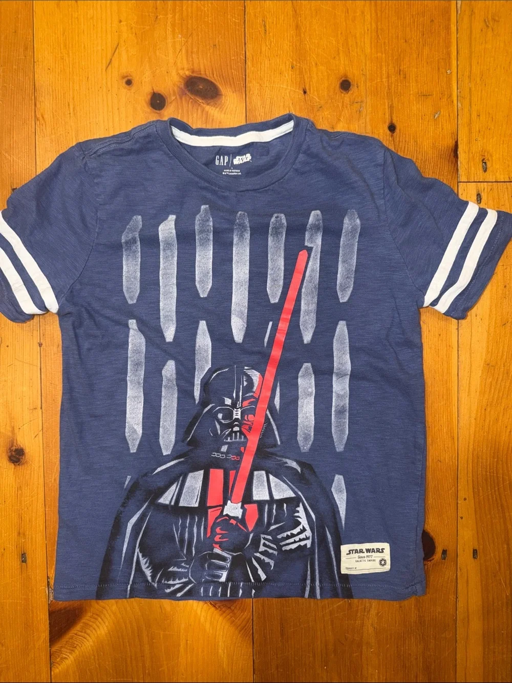 Shirt GAP Navy Star Wars Darth Vader Tee Red Lightsaber Kids